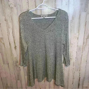 Wilde Women's Blouse 3/4 Sleeve V-neckline Blouse Size 3X